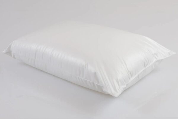 Protectiva Polyester Stay Clean Waterproof Pillow | OMF