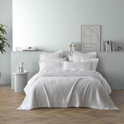 Cassiano Super King Coverlet Set White | OMF